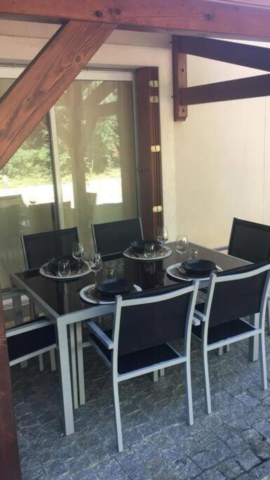 Le N5 Des Hauts De Sarlat Apt Duplex Clim, Piscine, Parking 外观 照片