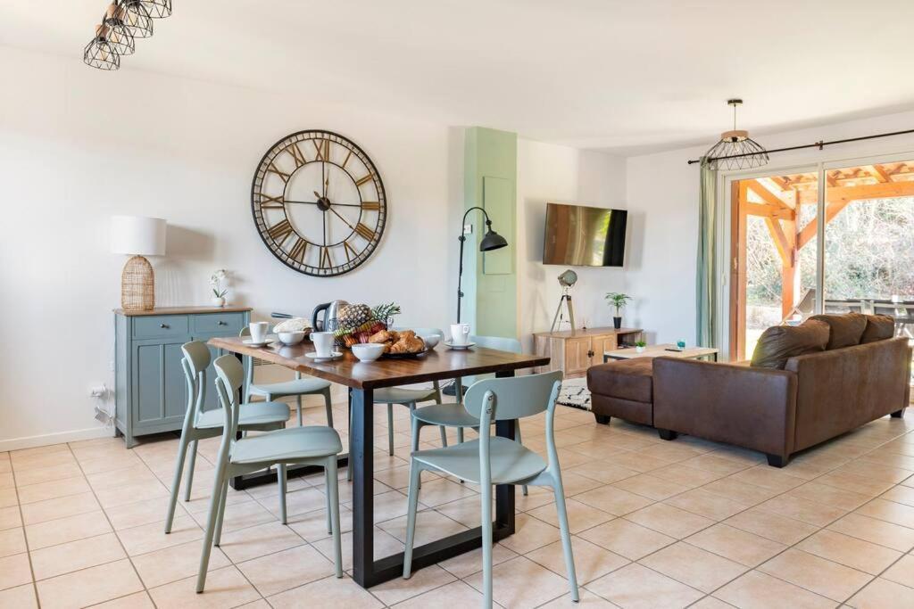 Le N5 Des Hauts De Sarlat Apt Duplex Clim, Piscine, Parking 外观 照片